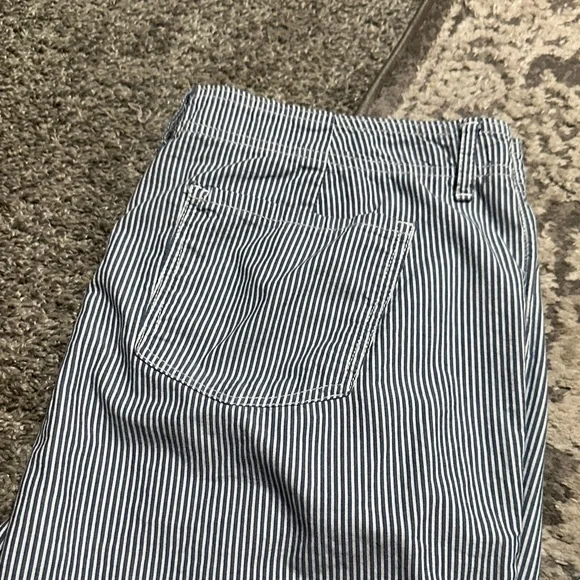 💙Striped Liz Claiborne Pants💙 - Picture 6 of 8